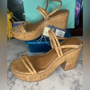NWT universal thread Women's Alva Platform Heels - Universal Thread 9.5